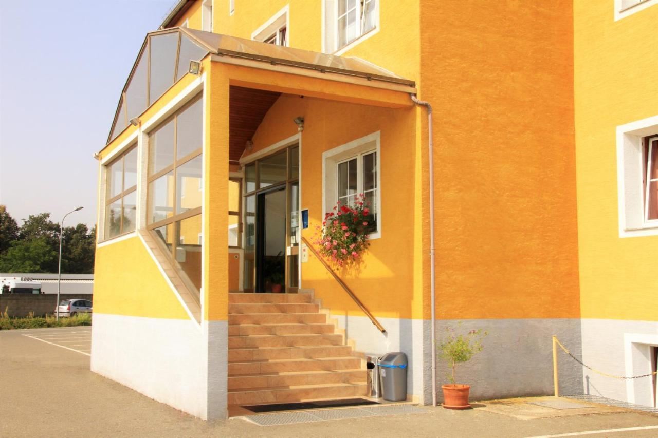 Oekotel Graz Airport Kalsdorf bei Graz Ngoại thất bức ảnh